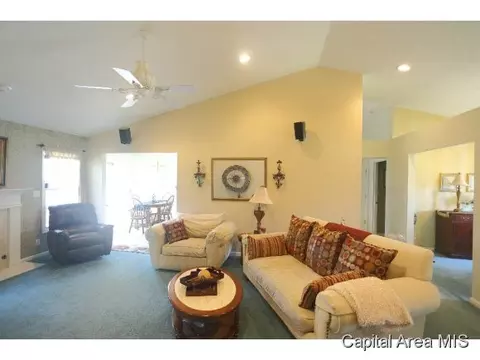 3713 Windshire Dr, Springfield, IL 62704 photo 14