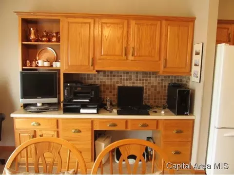 2804 Wordsworth, Springfield, IL 62711 photo 11