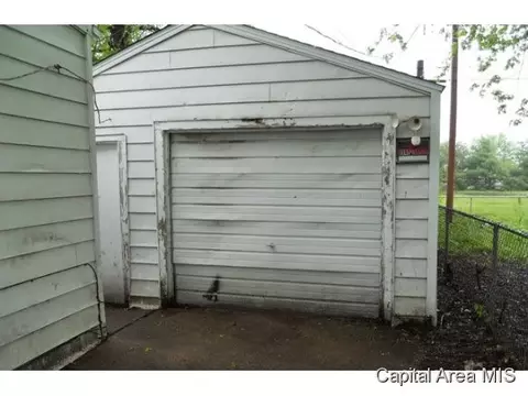 2145 E Converse, Springfield, IL 62702 photo 7