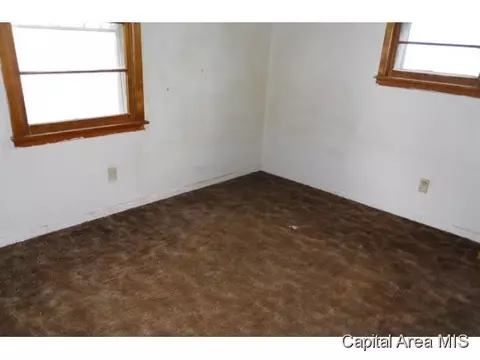2145 E Converse, Springfield, IL 62702 photo 4