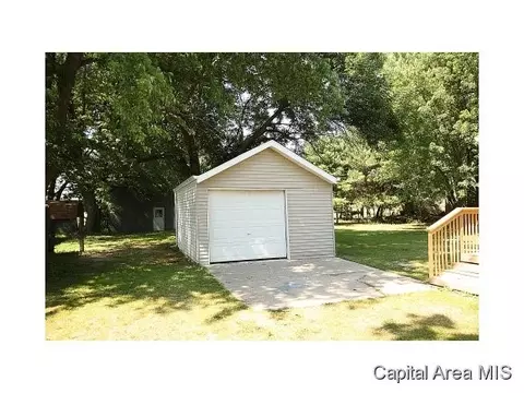 691 E Andrew Rd, Springfield, IL 62707 photo 2