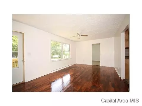 691 E Andrew Rd, Springfield, IL 62707 photo 7