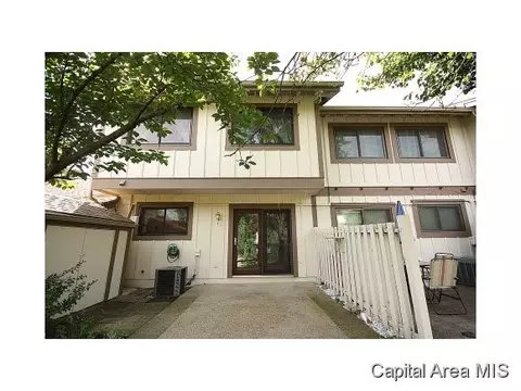 25 Trailridge Ln, Springfield, IL 62704 photo 2