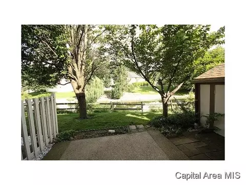 25 Trailridge Ln, Springfield, IL 62704 photo 5
