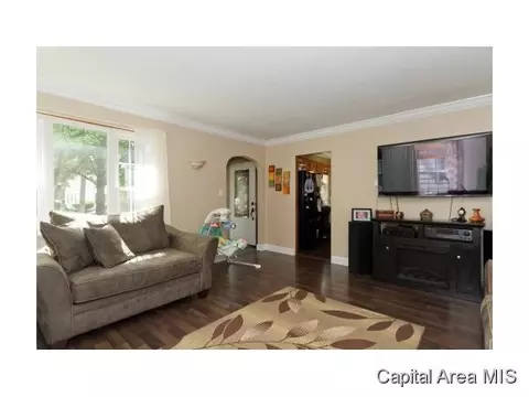 2045 Marland, Springfield, IL 62702 photo 2