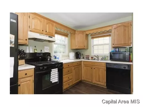 2045 Marland, Springfield, IL 62702 photo 4