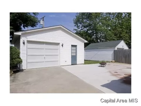 2045 Marland, Springfield, IL 62702 photo 16