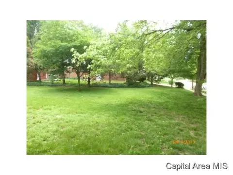 700 Kenyon Dr, Springfield, IL 62704 photo 8