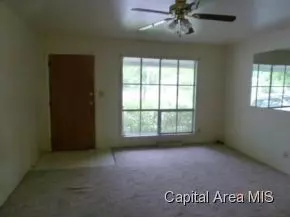 700 Kenyon Dr, Springfield, IL 62704 photo 2