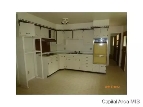 700 Kenyon Dr, Springfield, IL 62704 photo 5