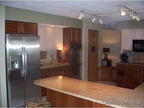 2713 Timber Pointe, Springfield, IL 62702 photo 16