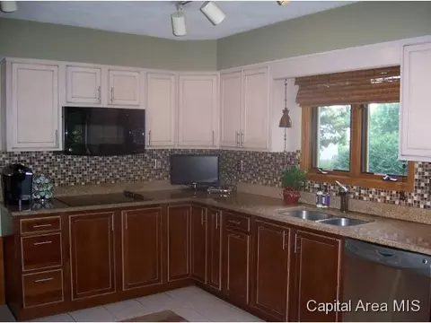 2713 Timber Pointe, Springfield, IL 62702 photo 14