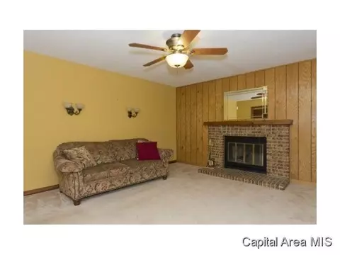 1803 Reading Rd, Springfield, IL 62703 photo 3
