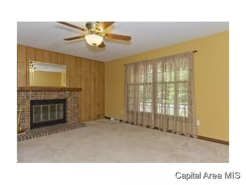 1803 Reading Rd, Springfield, IL 62703 photo 4