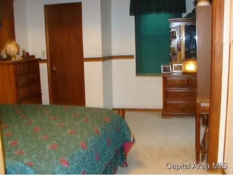 316 E Main St, Thayer, IL 62689 photo 9