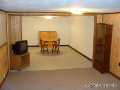 316 E Main St, Thayer, IL 62689 photo 13