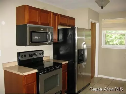 2432 S 04th, Springfield, IL 62703 photo 5