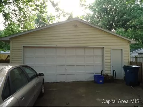 1331 S Holmes, Springfield, IL 62704 photo 3