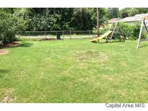 2121 Whittier Ave, Springfield, IL 62704 photo 8