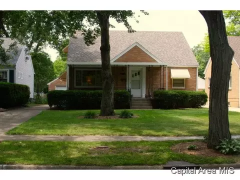 2121 Whittier Ave, Springfield, IL 62704 photo 2