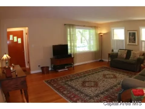 2121 Whittier Ave, Springfield, IL 62704 photo 11