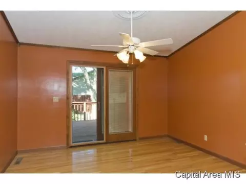 2211 Pond Mill Ct, Springfield, IL 62704 photo 9