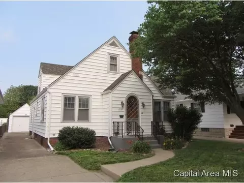 2237 S Lowell, Springfield, IL 62704 photo 1