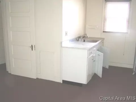 827 S 5th, Springfield, IL 62703 photo 16