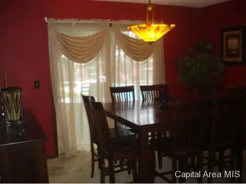 19 Rainbow Rd, Springfield, IL 62712 photo 9