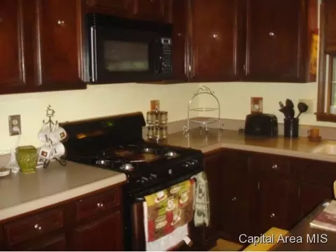 19 Rainbow Rd, Springfield, IL 62712 photo 8