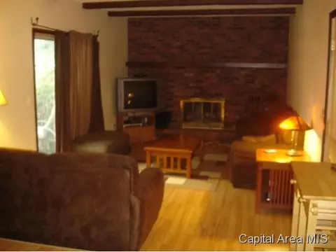 19 Rainbow Rd, Springfield, IL 62712 photo 3