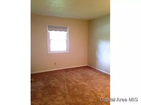 2047 Scarbrough Rd, Springfield, IL 62702 photo 10