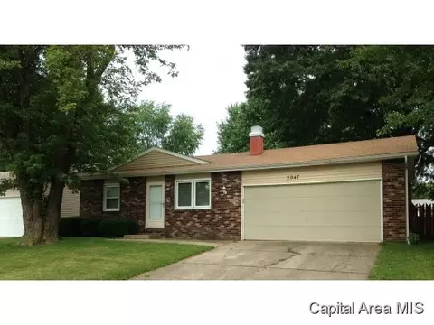 2047 Scarbrough Rd, Springfield, IL 62702 photo 1