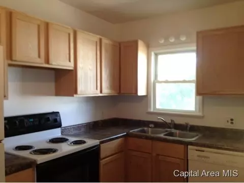 2460 S 5th, Springfield, IL 62703 photo 2