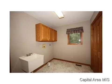 500 Appomattox Dr, Springfield, IL 62711 photo 9