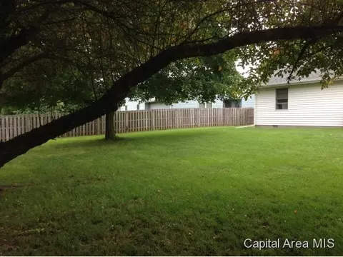 2504 Austin, Springfield, IL 62704 photo 16
