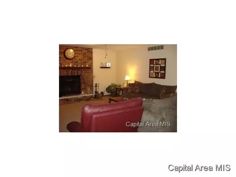 2504 Austin, Springfield, IL 62704 photo 3
