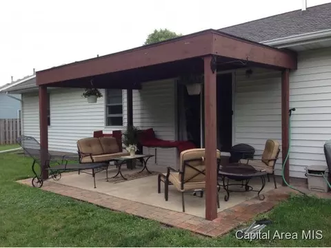 2504 Austin, Springfield, IL 62704 photo 14