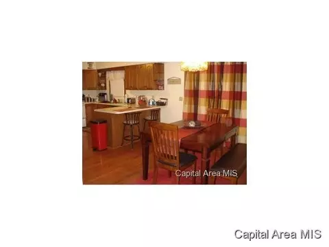 2504 Austin, Springfield, IL 62704 photo 6