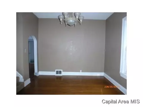 1534 N 4th St, Springfield, IL 62702 photo 5