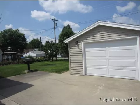 2045 N 6th, Springfield, IL 62702 photo 10