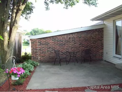 1120 Willowbrook, Springfield, IL 62711 photo 10