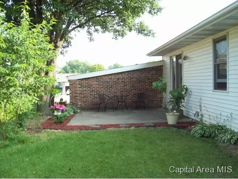 1120 Willowbrook, Springfield, IL 62711 photo 9