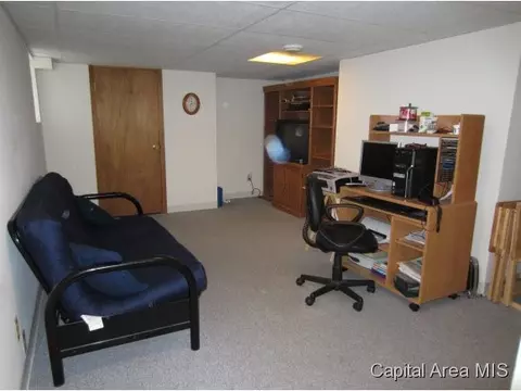 2332 Holmes, Springfield, IL 62704 photo 10