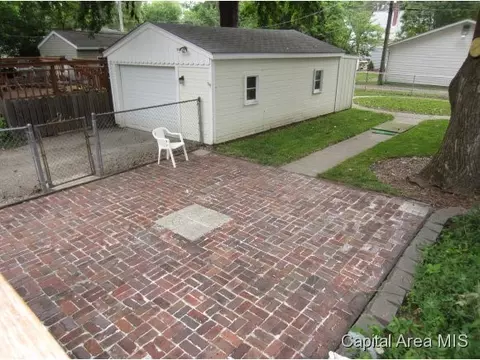 2332 Holmes, Springfield, IL 62704 photo 13
