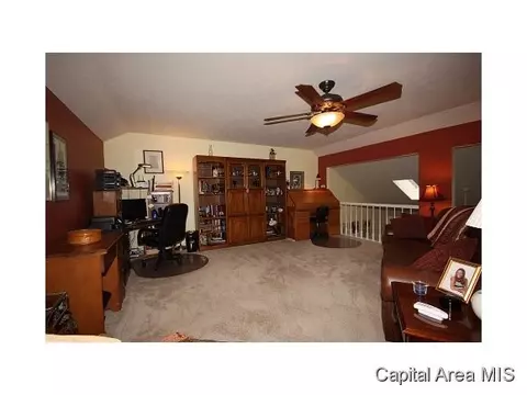 2554 Chapel Hl, Springfield, IL 62702 photo 9