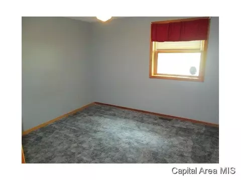 1 Centennial Dr, Franklin, IL 62638 photo 9