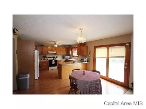 1804 Strawberry Ln, Springfield, IL 62711 photo 6