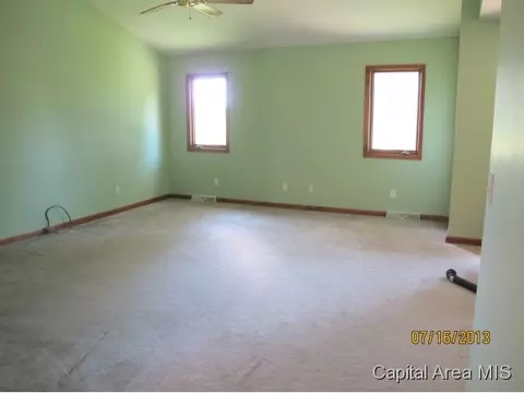 6174 Workman Rd, New Berlin, IL 62670 photo 8