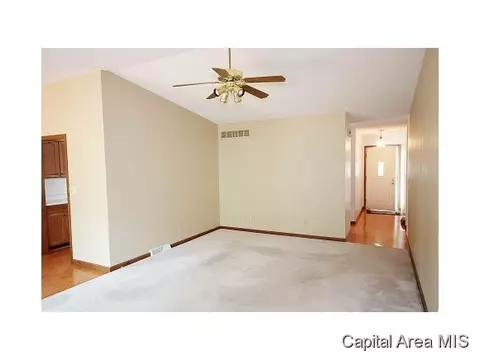 4305 Pickfair, Springfield, IL 62703 photo 9